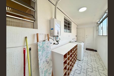 Apartamento para alugar com 163m², 3 quartos e 2 vagas Apartamento para alugar com 163m², 3 quartos e 2 vagasÁrea de Serviço