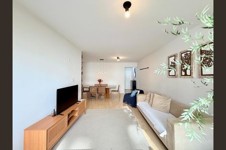 Apartamento para alugar com 163m², 3 quartos e 2 vagas Apartamento para alugar com 163m², 3 quartos e 2 vagasSala