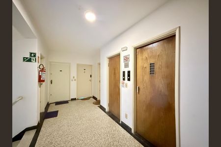 Apartamento para alugar com 163m², 3 quartos e 2 vagas Apartamento para alugar com 163m², 3 quartos e 2 vagasHall Apartamento