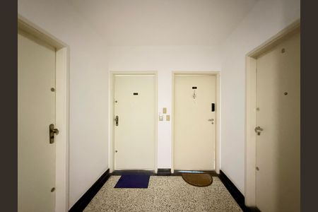 Apartamento para alugar com 163m², 3 quartos e 2 vagas Apartamento para alugar com 163m², 3 quartos e 2 vagasHall Apartamento