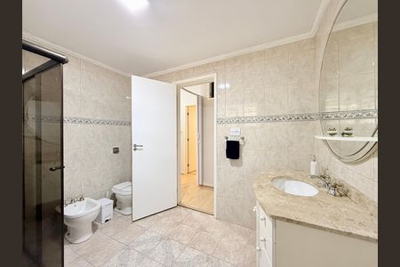 Apartamento para alugar com 163m², 3 quartos e 2 vagas Apartamento para alugar com 163m², 3 quartos e 2 vagasBanheiro Suíte