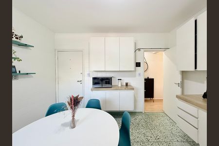 Apartamento para alugar com 163m², 3 quartos e 2 vagas Apartamento para alugar com 163m², 3 quartos e 2 vagasCozinha