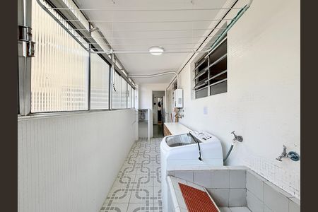 Apartamento para alugar com 163m², 3 quartos e 2 vagas Apartamento para alugar com 163m², 3 quartos e 2 vagasÁrea de Serviço