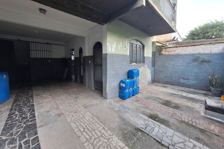 Casa para alugar com 146m², 3 quartos e 1 vaga Casa para alugar com 146m², 3 quartos e 1 vagaQuintal
