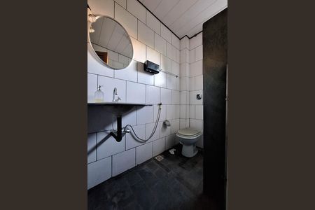 Casa para alugar com 146m², 3 quartos e 1 vaga Casa para alugar com 146m², 3 quartos e 1 vagaBanheiro 2