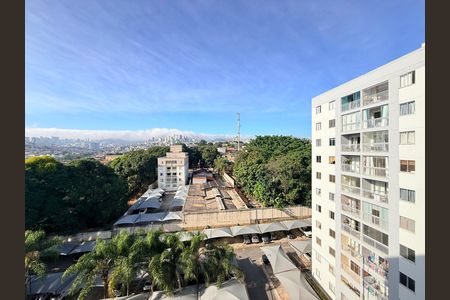 Vista da Sala de apartamento à venda com 2 quartos, 57m² em Cinquentenario, Belo Horizonte