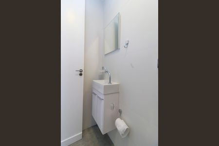 Apartamento para alugar com 150m², 3 quartos e 2 vagas Apartamento para alugar com 150m², 3 quartos e 2 vagasÁrea de Serviço - Banheiro