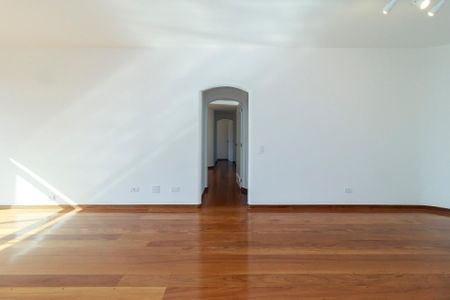 Apartamento para alugar com 150m², 3 quartos e 2 vagas Apartamento para alugar com 150m², 3 quartos e 2 vagasSala