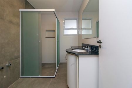 Apartamento para alugar com 150m², 3 quartos e 2 vagas Apartamento para alugar com 150m², 3 quartos e 2 vagasBanheiro 2