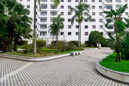 Apartamento para alugar com 150m², 3 quartos e 2 vagas Apartamento para alugar com 150m², 3 quartos e 2 vagasÁrea Comum
