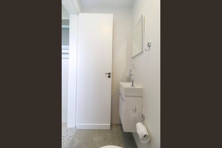 Apartamento para alugar com 150m², 3 quartos e 2 vagas Apartamento para alugar com 150m², 3 quartos e 2 vagasÁrea de Serviço - Banheiro