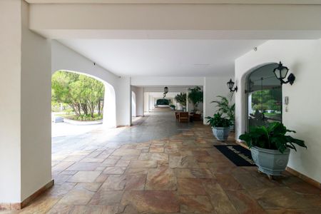 Apartamento para alugar com 150m², 3 quartos e 2 vagas Apartamento para alugar com 150m², 3 quartos e 2 vagasHall Social