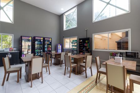 Apartamento à venda com 52m², 2 quartos e 1 vaga Apartamento à venda com 52m², 2 quartos e 1 vagaÁrea comum - Mercadinho