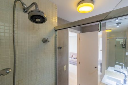 Apartamento à venda com 52m², 2 quartos e 1 vaga Apartamento à venda com 52m², 2 quartos e 1 vagaBanheiro