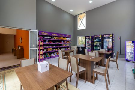 Apartamento à venda com 52m², 2 quartos e 1 vaga Apartamento à venda com 52m², 2 quartos e 1 vagaÁrea comum - Mercadinho