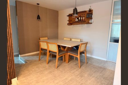 Apartamento para alugar com 112m², 3 quartos e 1 vaga Apartamento para alugar com 112m², 3 quartos e 1 vagaSala