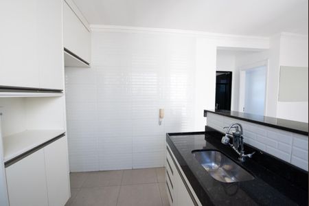 Apartamento à venda com 45m², 2 quartos e 1 vaga Apartamento à venda com 45m², 2 quartos e 1 vagaCozinha e Área de Serviço