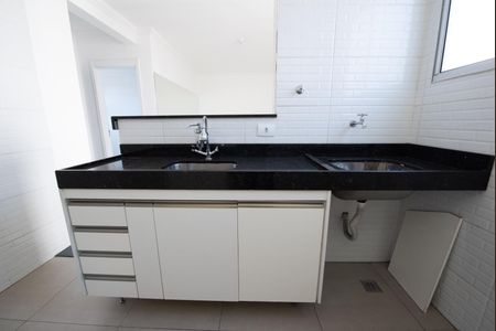 Apartamento à venda com 45m², 2 quartos e 1 vaga Apartamento à venda com 45m², 2 quartos e 1 vagaCozinha e Área de Serviço