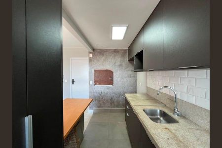 Cozinha de apartamento para alugar com 2 quartos, 62m² em Navegantes, Porto Alegre