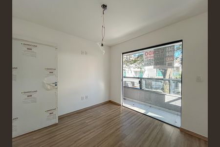 Apartamento à venda com 2 quartos, 138m² em Cabral , Contagem