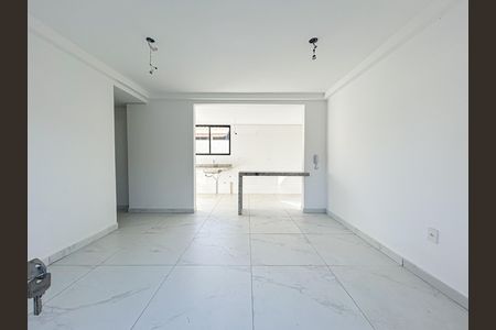 Apartamento à venda com 2 quartos, 138m² em Cabral , Contagem