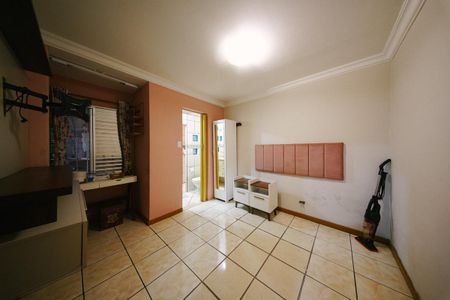 Casa à venda com 125m², 3 quartos e 2 vagasSuíte