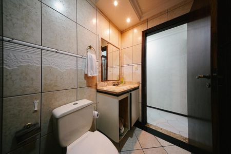 Casa à venda com 125m², 3 quartos e 2 vagasBanheiro