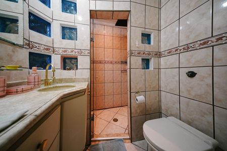 Casa à venda com 125m², 3 quartos e 2 vagasBanheiro da Suíte