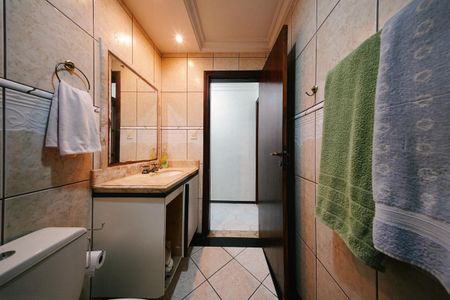Casa à venda com 125m², 3 quartos e 2 vagasBanheiro