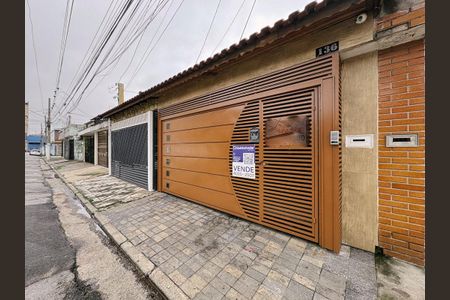 Casa à venda com 125m², 3 quartos e 2 vagasFachada