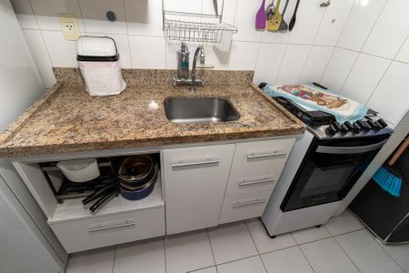 Cozinha de apartamento para alugar com 1 quarto, 42m² em Água Branca, São Paulo