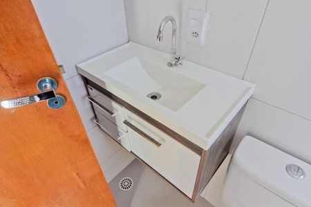 Casa de condomínio para alugar com 80m², 2 quartos e 1 vaga Casa de condomínio para alugar com 80m², 2 quartos e 1 vagaBanheiro da Suíte 1