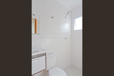 Casa de condomínio para alugar com 80m², 2 quartos e 1 vaga Casa de condomínio para alugar com 80m², 2 quartos e 1 vagaBanheiro da Suíte 1