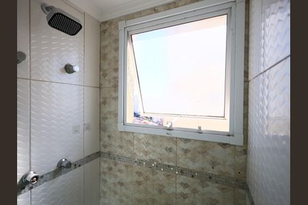 Banheiro de apartamento à venda com 2 quartos, 47m² em Novo Osasco, Osasco