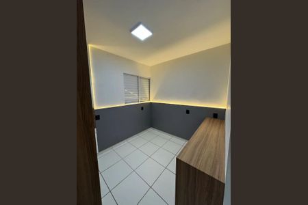 Quarto 1 de apartamento para alugar com 2 quartos, 57m² em Jardim Patricia, Uberlândia