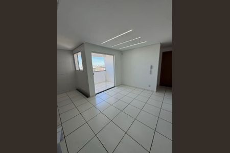 Apartamento para alugar com 2 quartos, 57m² em Jardim Patricia, Uberlândia
