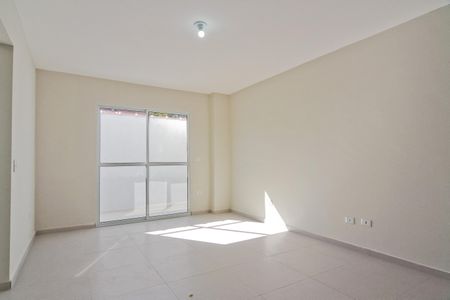 Sala de casa de condomínio para alugar com 2 quartos, 80m² em Vila Dom Pedro Ii, São Paulo