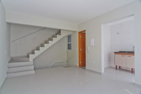 Sala de casa de condomínio para alugar com 2 quartos, 80m² em Vila Dom Pedro Ii, São Paulo