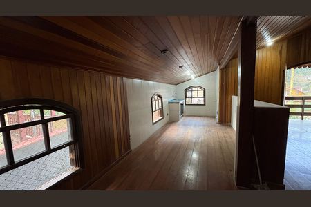 Cozinha de casa para alugar com 2 quartos, 70m² em Quitandinha, Petrópolis