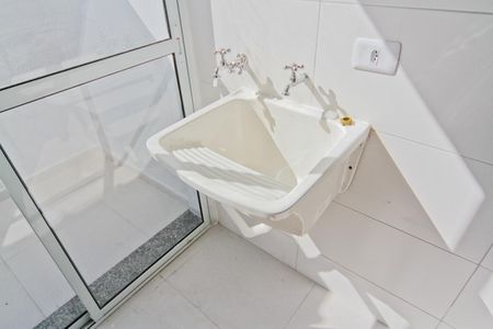 Casa de condomínio para alugar com 80m², 2 quartos e 1 vagaÁrea de Serviço