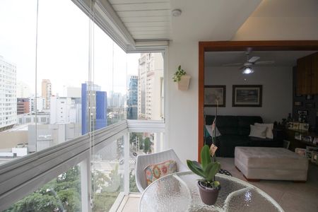 Sala de apartamento à venda com 3 quartos, 95m² em Vila Nova Conceição, São Paulo