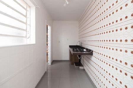 Cozinha e Área de Serviço de apartamento à venda com 3 quartos, 79m² em Cristal, Porto Alegre