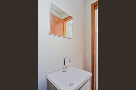 Casa de condomínio para alugar com 80m², 2 quartos e 1 vagaLavabo