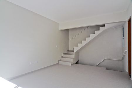 Sala de casa de condomínio para alugar com 2 quartos, 80m² em Vila Dom Pedro Ii, São Paulo