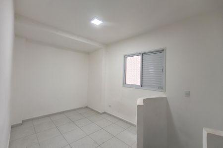 Quarto de kitnet/studio para alugar com 1 quarto, 30m² em Vila Tupi, Praia Grande