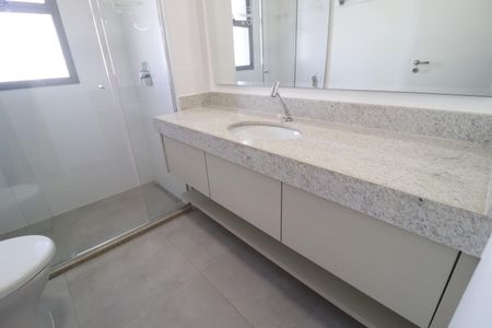 Apartamento para alugar com 115m², 3 quartos e 2 vagasBanheiro do Quarto 2
