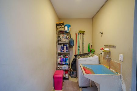 Casa à venda com 109m², 3 quartos e 2 vagasÁrea de Serviço