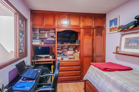 Casa à venda com 109m², 3 quartos e 2 vagasQuarto 3