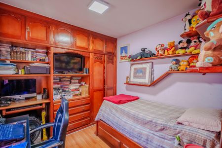 Casa à venda com 109m², 3 quartos e 2 vagasQuarto 3