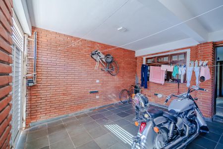 Casa à venda com 109m², 3 quartos e 2 vagasGaragem